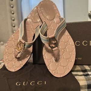GUCCI Thong Sandals Size 37